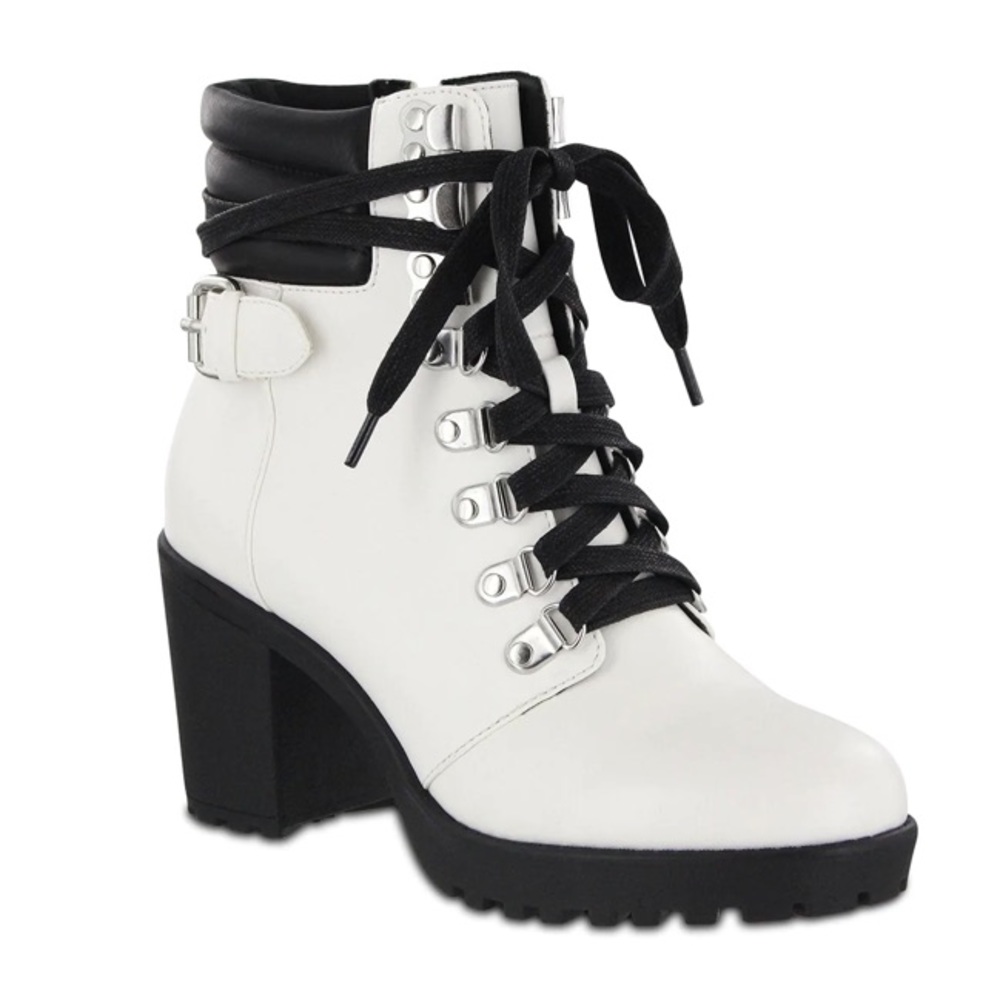 Like NEW - heeled lace up/combat boots